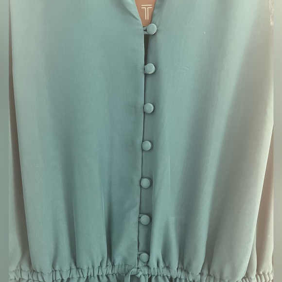 Sleeveless Dress with button front and ruffle neck TAGS ON - Picture 6 of 7